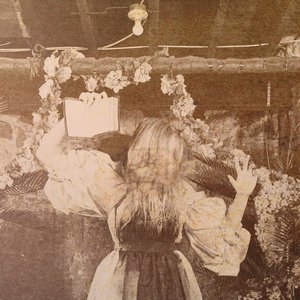 Reverend Kristin Michael Hayter のアバター