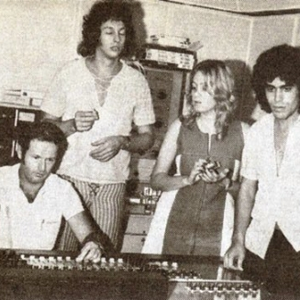 אחרית הימים photo provided by Last.fm