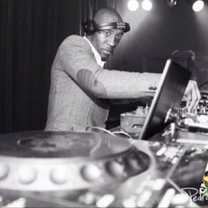 DJ IC 的头像
