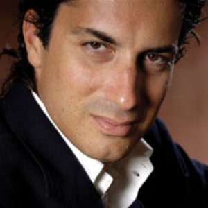 Niki Vasilakis biography | Last.fm