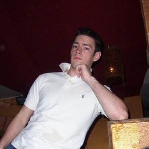Alex Chilcott 的头像