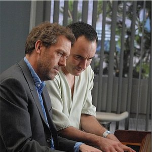 Hugh Laurie & Dave Matthews "Patrick Obyedkov" için avatar