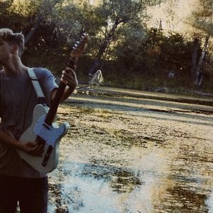 drive slower 的头像