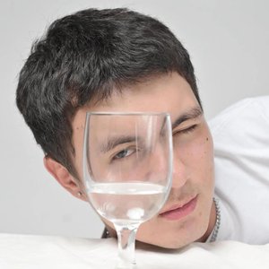 Nyoman Paul 的头像