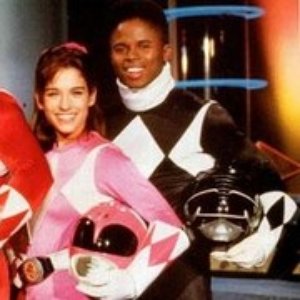 Amy Jo Johnson & Walter Jones 的头像