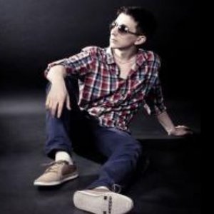 Shedu Rumer 的头像