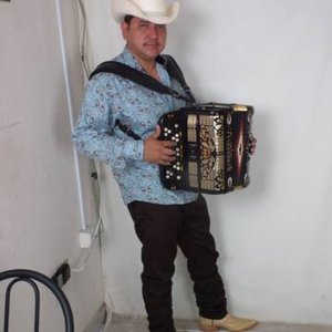 Abel Bustillos 的头像