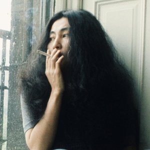 Yoko Ono 的头像