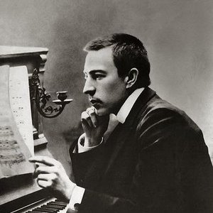 Sergei Vasilievich Rachmaninoff 的头像