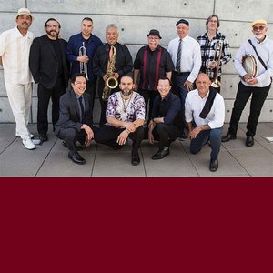 The John Santos Sextet 的头像