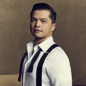 “Vincent Rodriguez III”的封面
