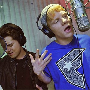 Adam Hicks & Drew Seeley 的头像