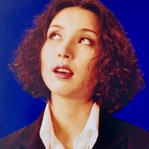 希莉娜依 的头像