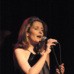 Alyth McCormack photo provided by Last.fm