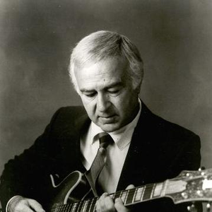 Al Caiola photo provided by Last.fm