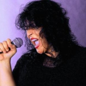 “Bluesmama Sandy Campos”的封面
