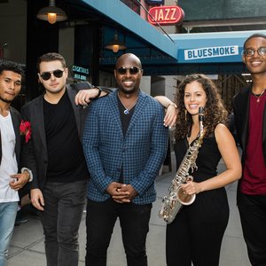 Ulysses Owens Jr. & Generation Y 的头像