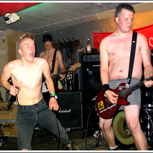 Kauniit Poliisit photo provided by Last.fm