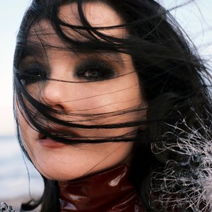 Björk için avatar