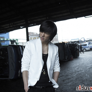 데니 안 photo provided by Last.fm