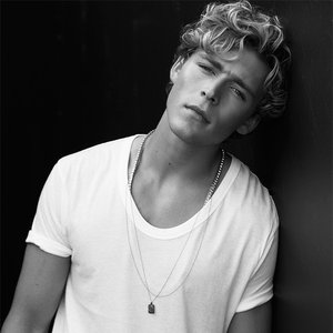 Olly Baron 的头像