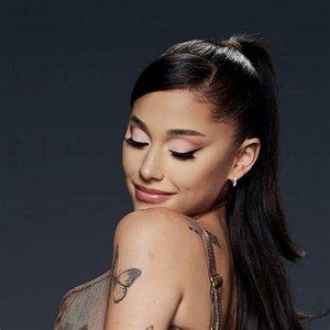 Ariana Grande 的头像