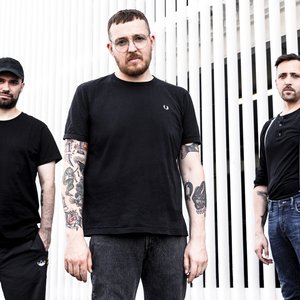 Beate Zschäpe hört U2 — Antilopen Gang | Last.fm