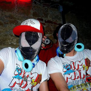 “The Bloody Beetroots쳳”的封面