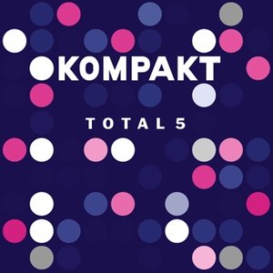 “Kompakt Total 5”的封面