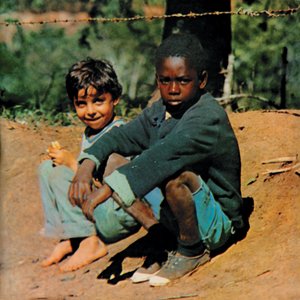 “Clube da Esquina”的封面