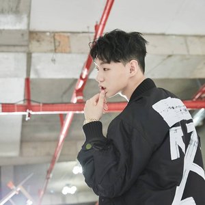 킨즐 (KINZLE) 的头像