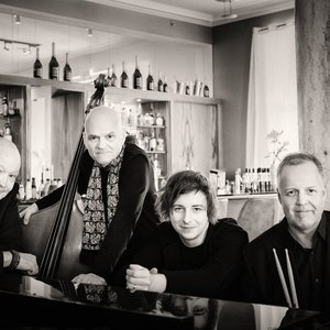 Nils Landgren, Michael Wollny, Wolfgang Haffner & Lars Danielsson 的头像