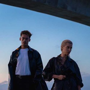 Le Tunnel - Single