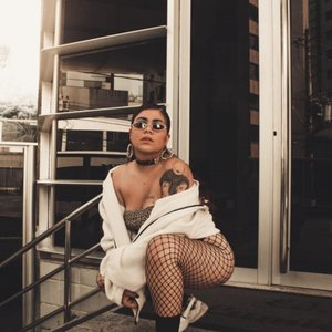 Mac Júlia 的头像