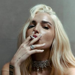 Elena Rose のアバター