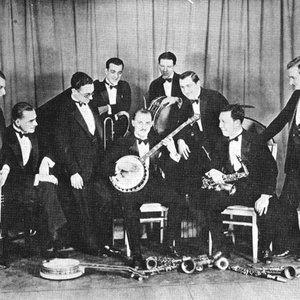 'Lou Gold and His Orchestra' için resim