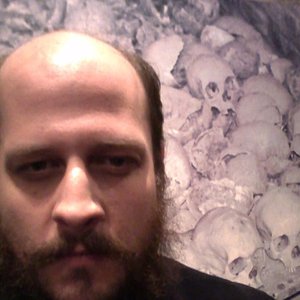 Thom Elliott 的头像