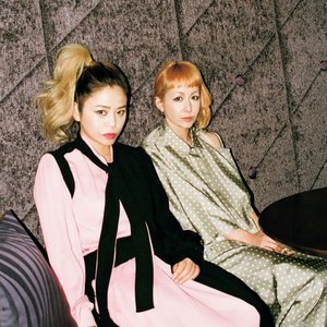 木村カエラXXX 石野卓球 – Funkytown 7” mqdefault.jpg