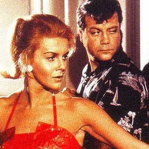 Avatar for Oliver Reed & Ann Margret