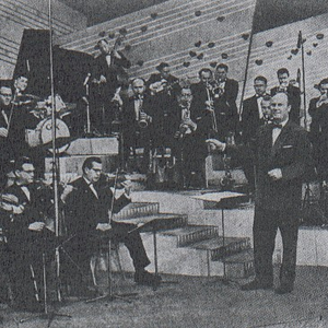 Rundfunk-Tanzorchester Leipzig photo provided by Last.fm