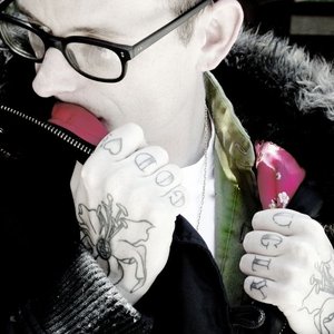 Her Space Holiday 的头像