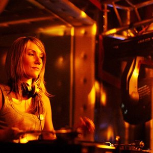 DJ Polina 的头像