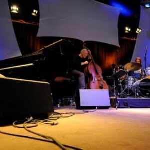 Achim Tang Tørn & Joris Rühl 的头像