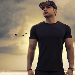 Mehrad Yz 的头像