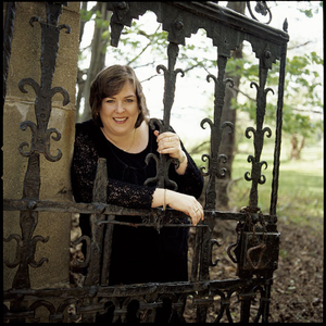 Joanie Madden photo provided by Last.fm