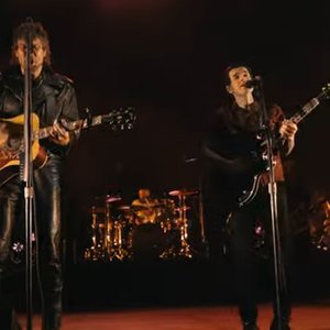 Dashboard Confessional & BOYS LIKE GIRLS 的头像