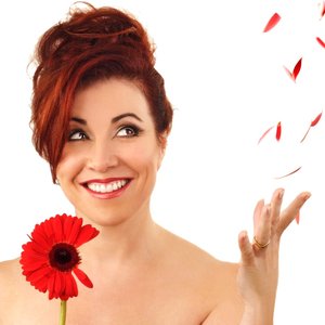 Debbie Gravitte 的头像