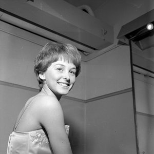 Carol Deene 的头像