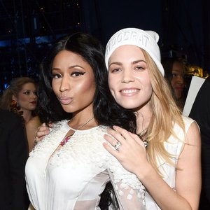 Nicki Minaj, Skylar Grey 的头像