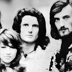 Coreen Sinclair & Indiana 的头像